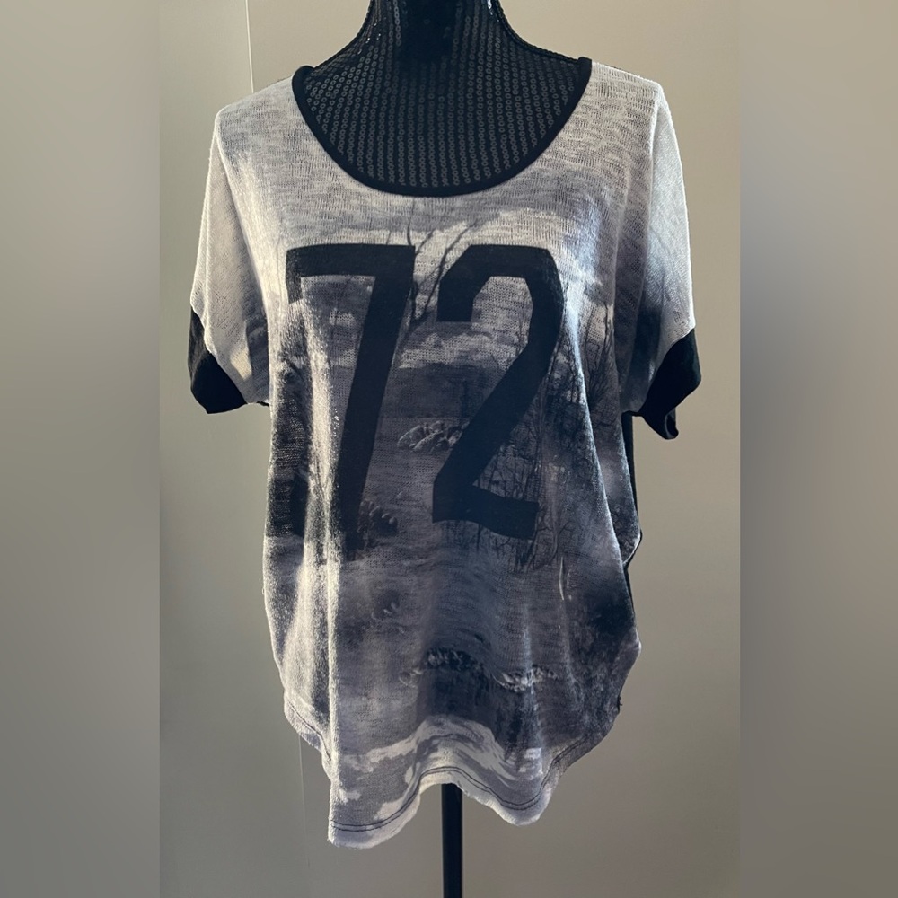 Yuni Los Angels Black & Gray #72 Thin Knit Sweater/Top Size Medium